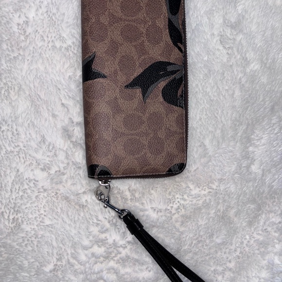 Coach Brown and Black Bow Wristlet - Picture 3 of 6